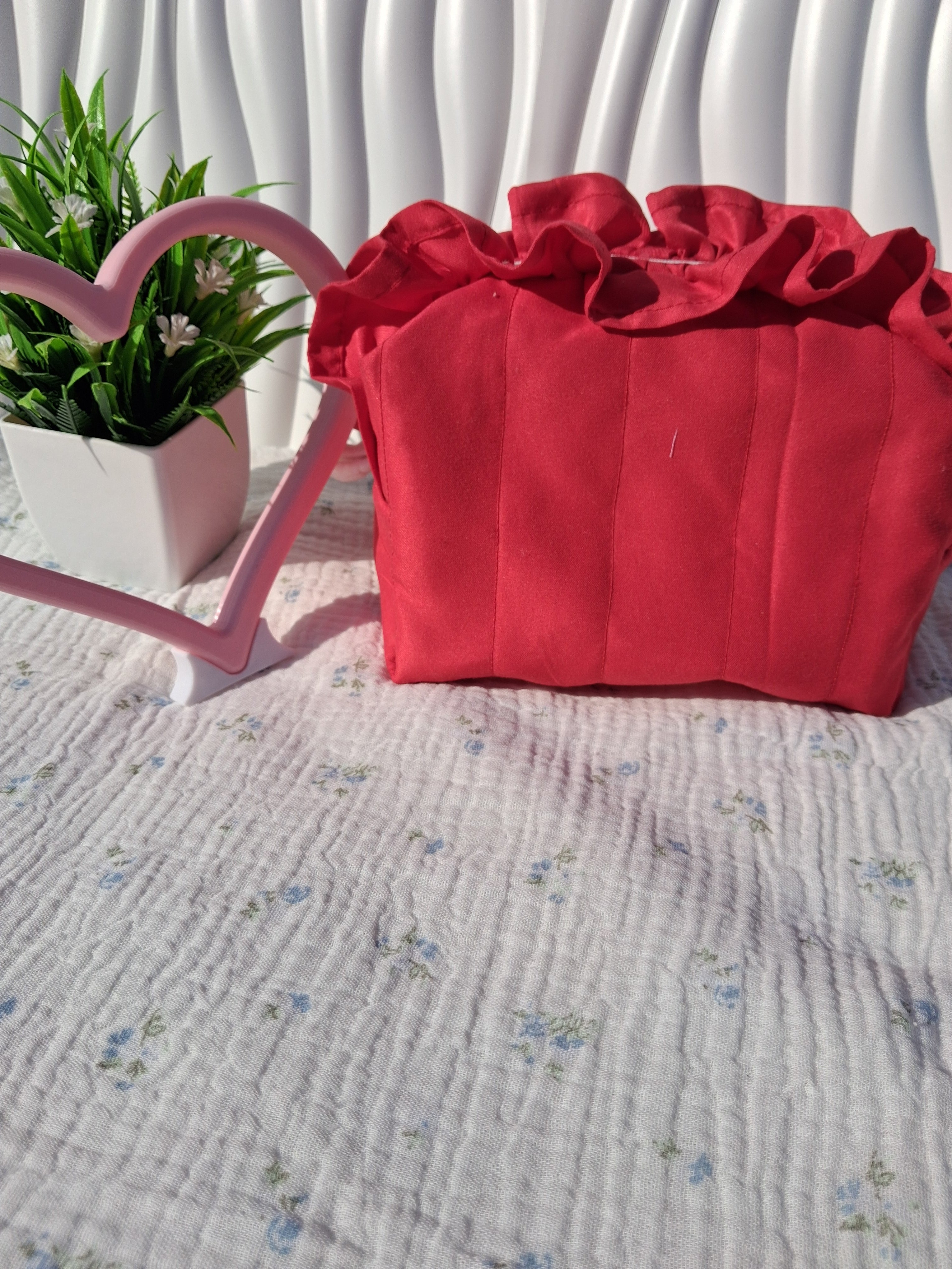 Medium Ruffle Toiletry Bag – Red
