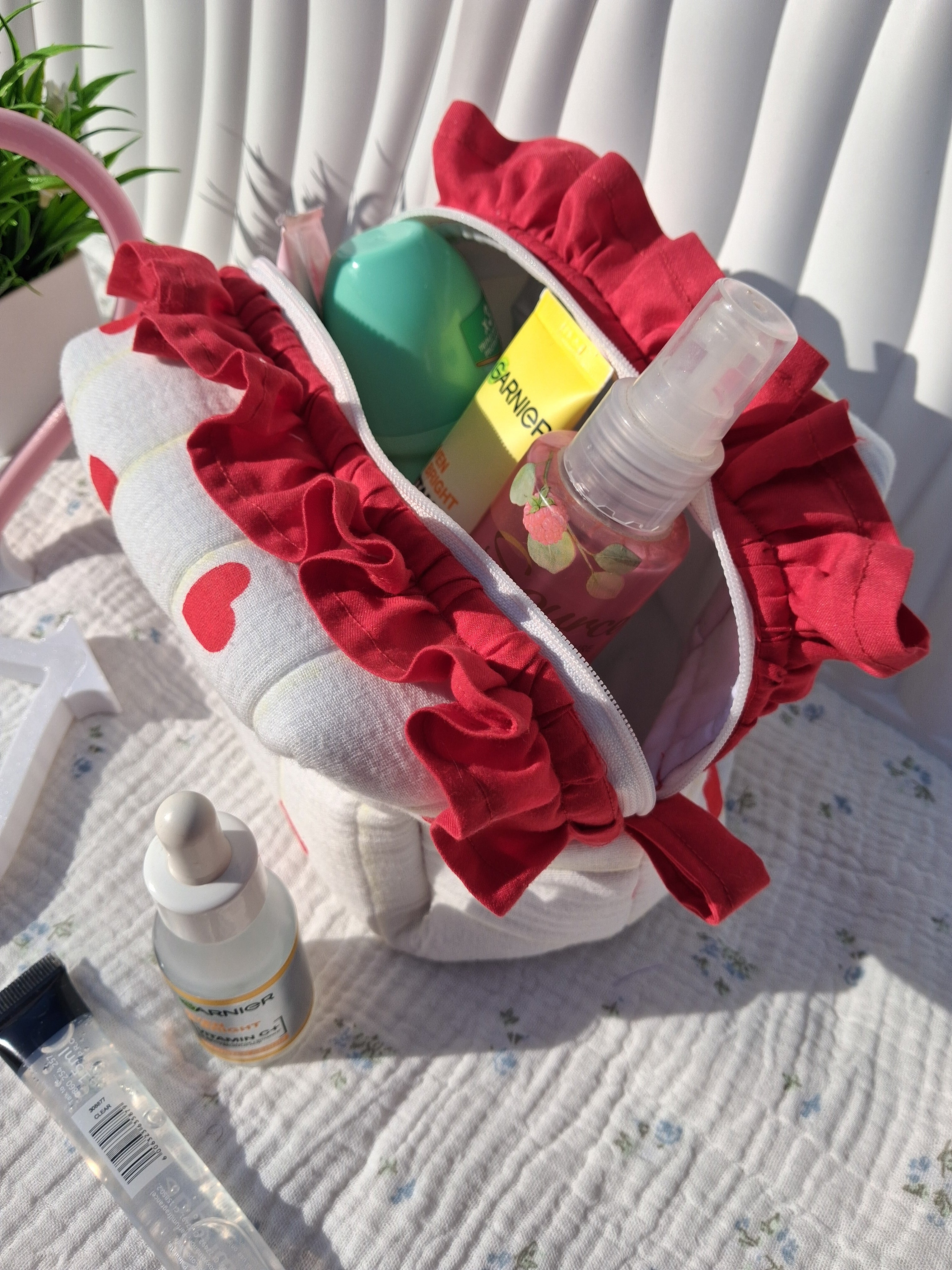 Medium Ruffle Toiletry Bag – Red Hearts