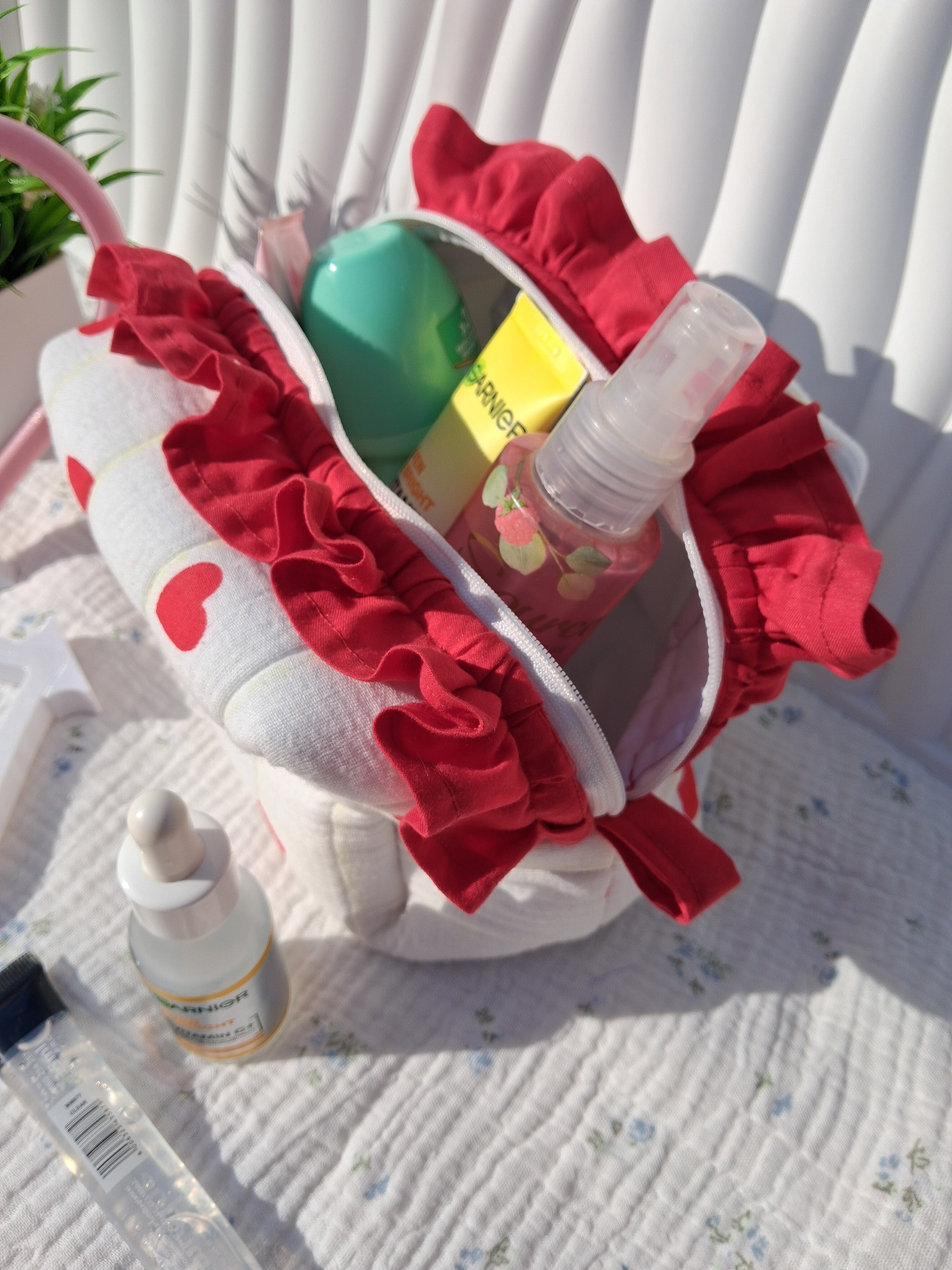 Medium Ruffle Toiletry Bag – Red Hearts